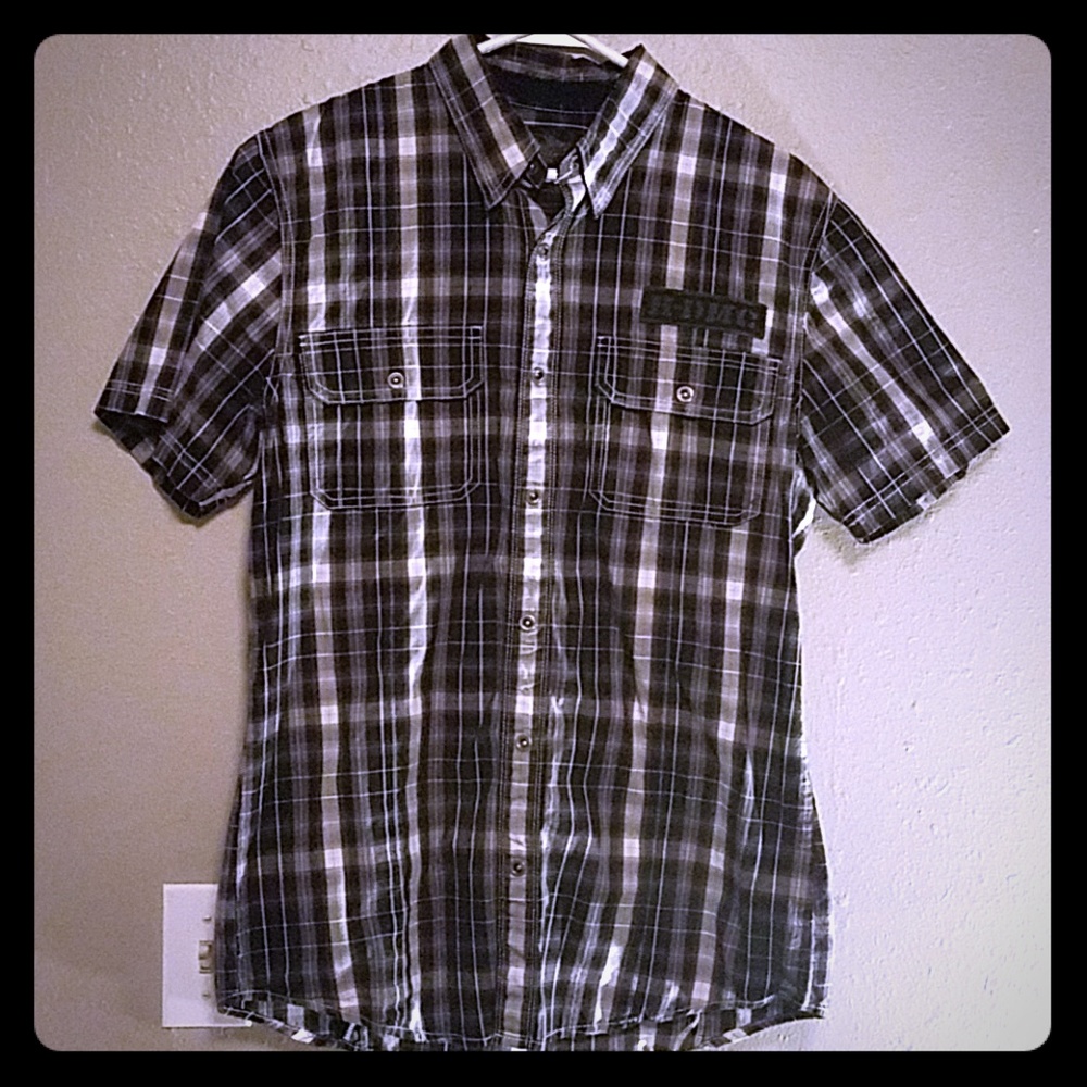 Mens Harley Davidson button up shirt.